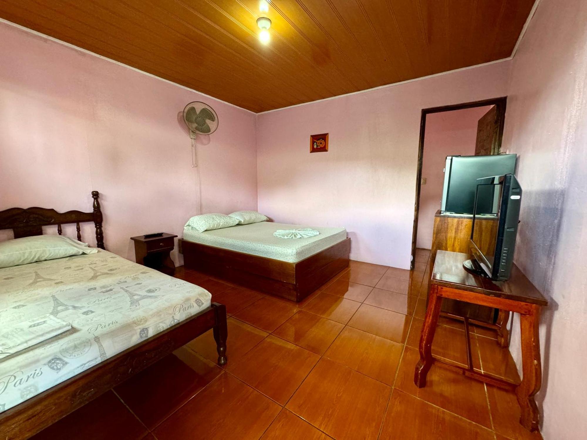 Cabinas Las Palmas Del Sol La Fortuna Eksteriør billede